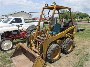 Used massey ferguson skid steer loaders 